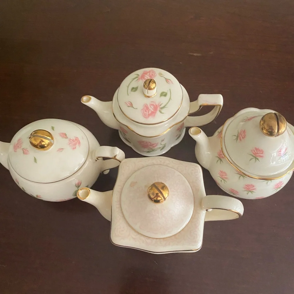 Vintage, Set of 4, Retired Party Lite, Romantic Chic Teapot Tea light Holders - Picture 2 of 11